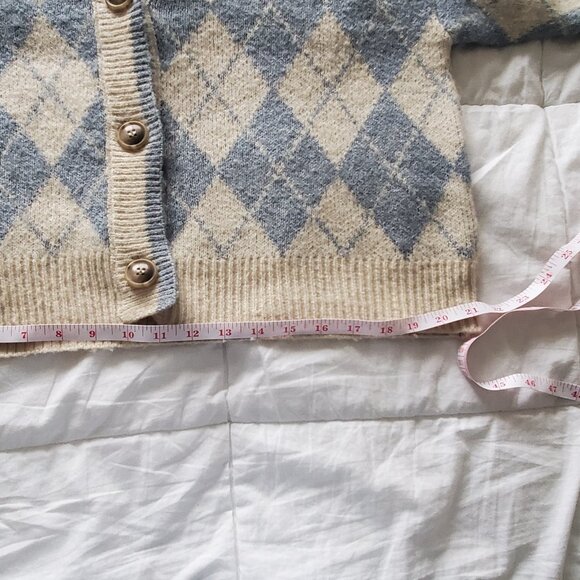 For The Republic Blue and Beige Argyle diamond pattern Cardigan SZ M - Picture 6 of 9